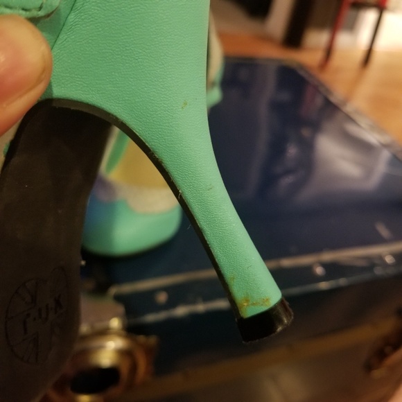 ❇️4for$30❇️ Cute high heels - Picture 5 of 6